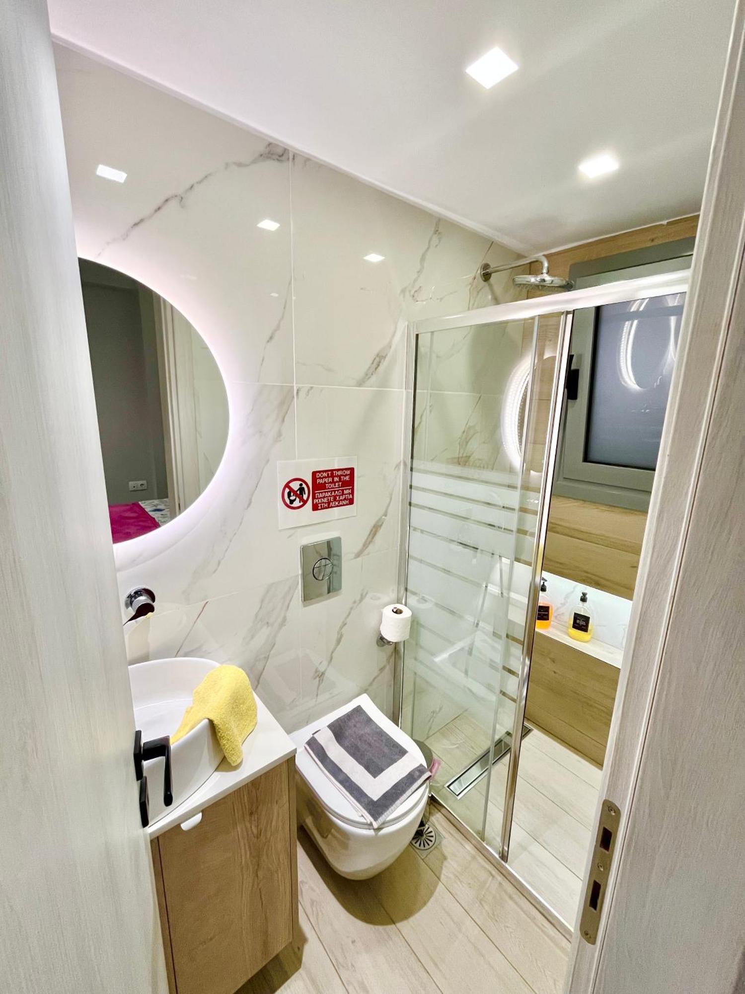 Blueline Apartment 2 Loutráki Zewnętrze zdjęcie
