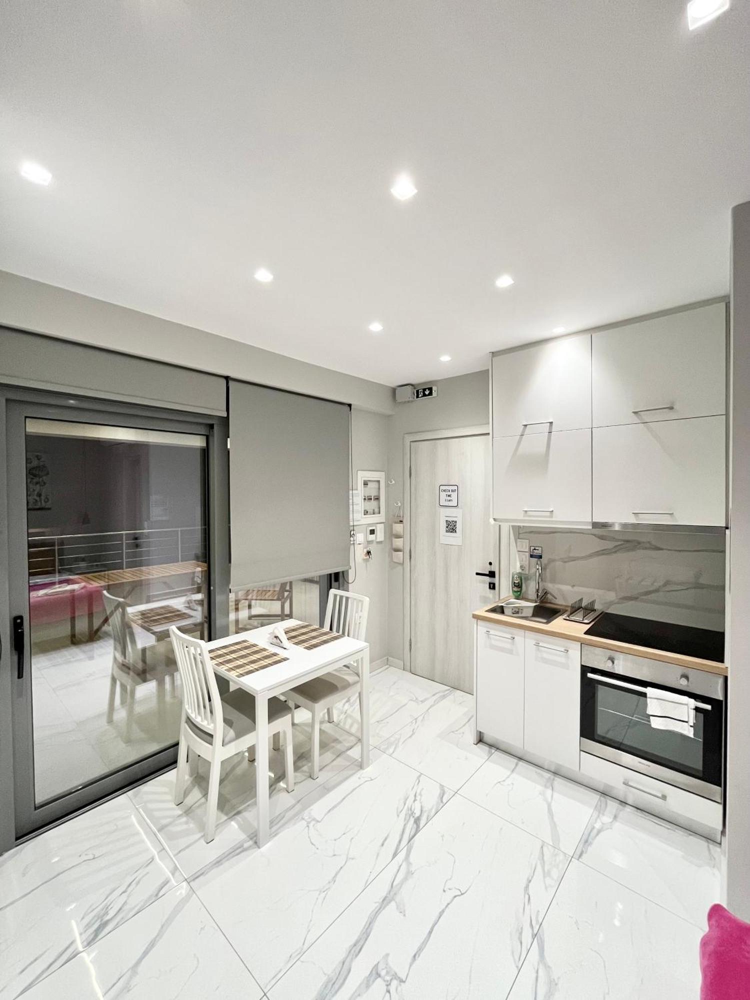 Blueline Apartment 2 Loutráki Zewnętrze zdjęcie